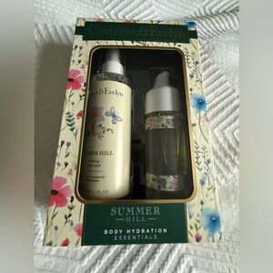 Crabtree & Evelyn Cream and White Moisturizer & Body Oil Set